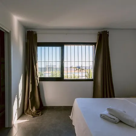 Villa Torres Is A Great Only A 10 Minute Walk From The Centre Of Playa Den Bossa *
